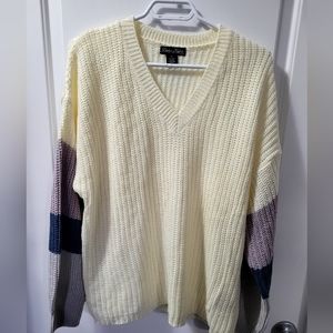 V neck sweater lavender blue and cream